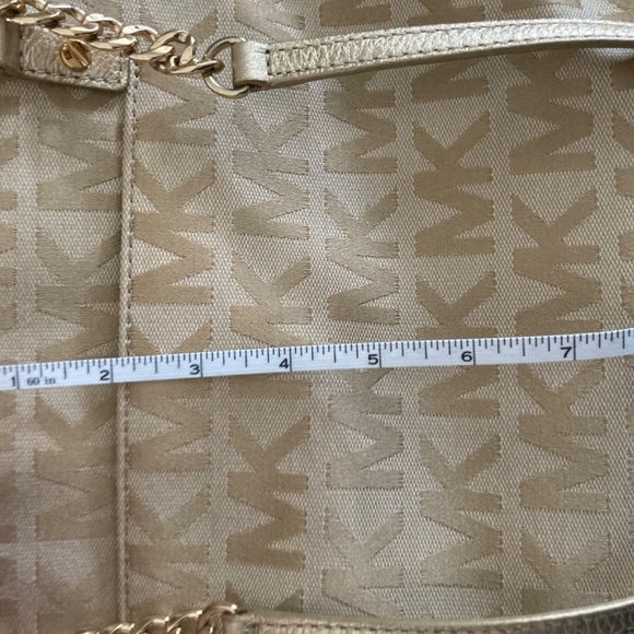 MICHAEL KORS CANVAS GOLD CHAIN LINK & LEATHER SIGNATURE JACQUARD BAG - Picture 5 of 6